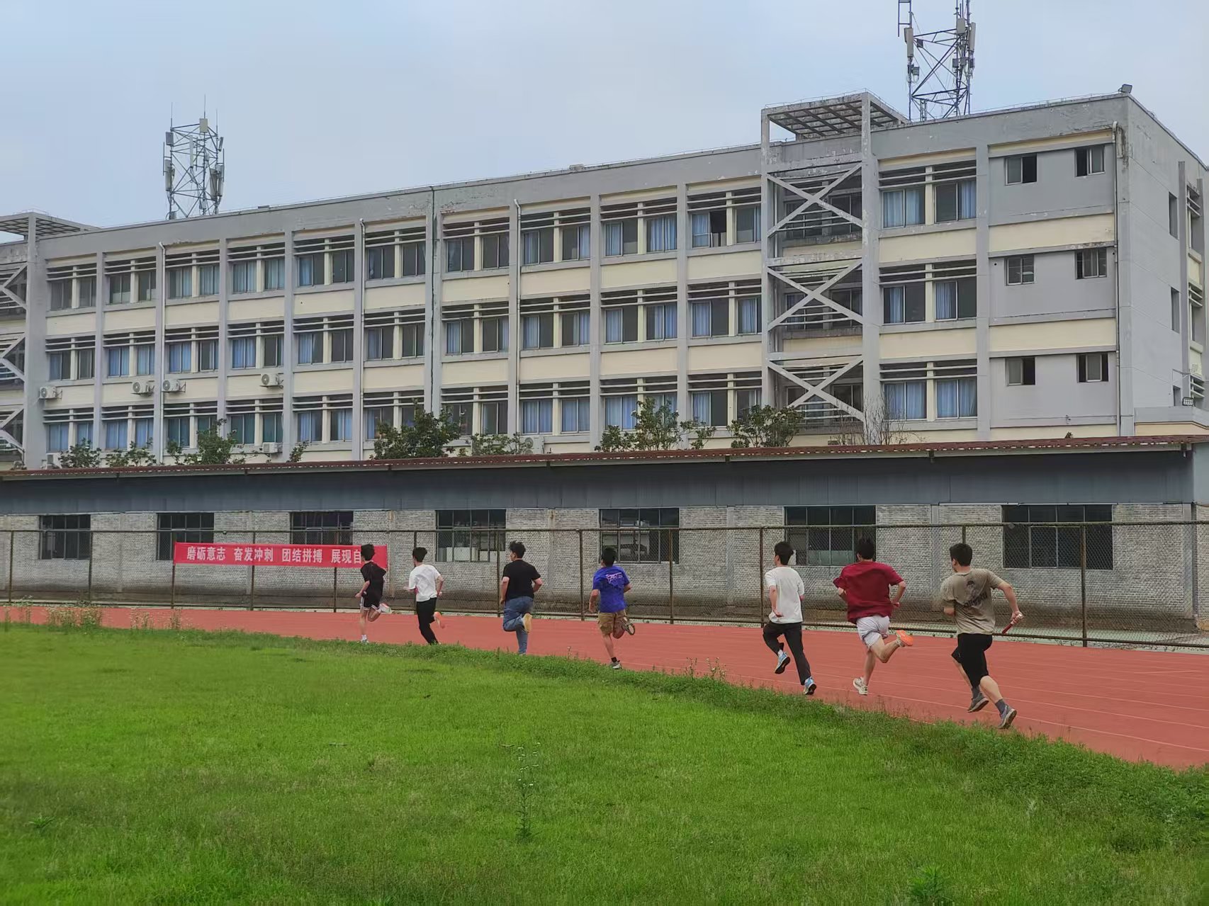 def5c846543f858de22f8510c2be389.jpg def5c846543f858de22f8510c2be389.jpg