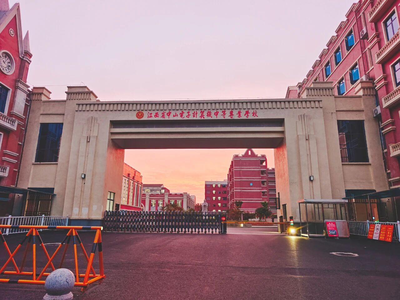 f480f67d6319b96a8d9b7d578b88d753.jpg f480f67d6319b96a8d9b7d578b88d753.jpg